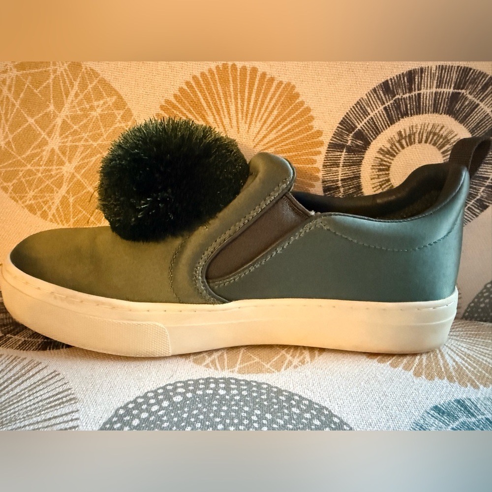 Tory Burch Daphne Pom Pom Satin Luxe Platform Sneaker.  Size 7.5 - Picture 4 of 8